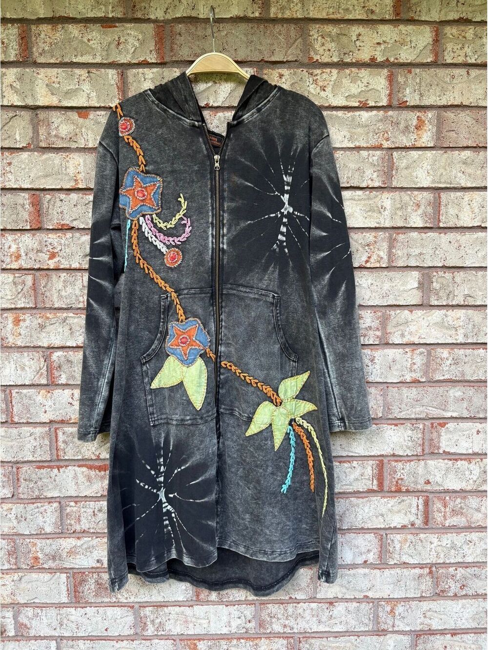 Rising International Floral Embroidered Boho Distressed Style Hoodie Sz M